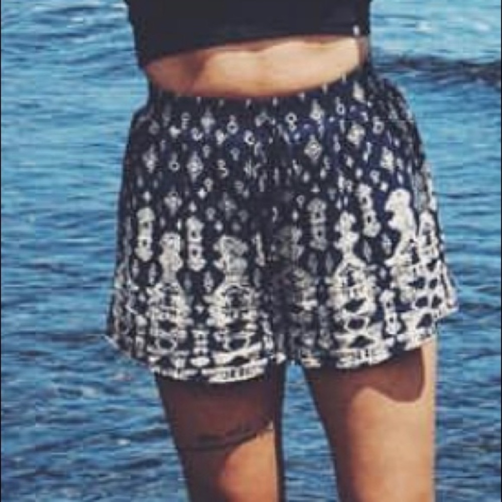 Shorts - Picture 5 of 5